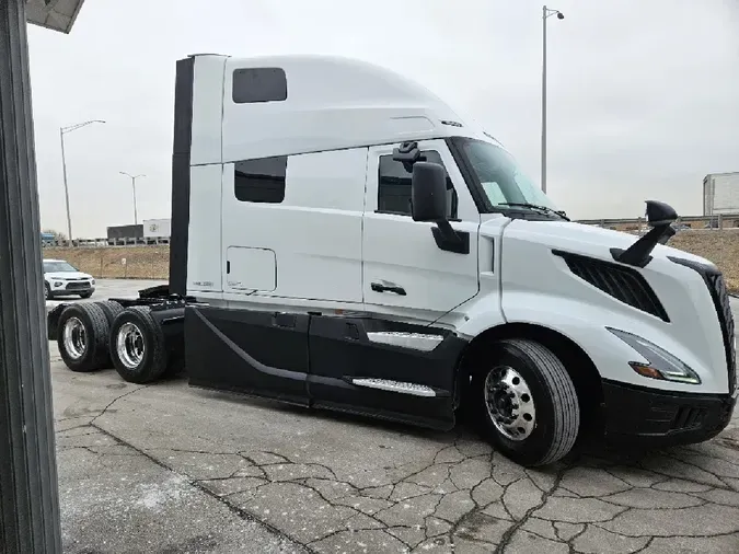 2025 VOLVO VNL64T8606b6dbd4039692e9e781a07edf5923a73