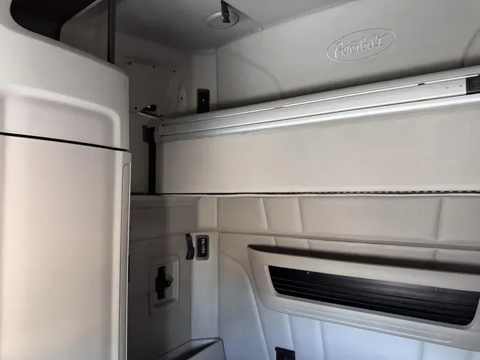 2020 Peterbilt 579