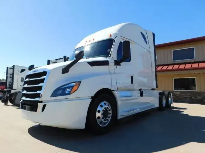 2021 Freightliner New Cascadia 126