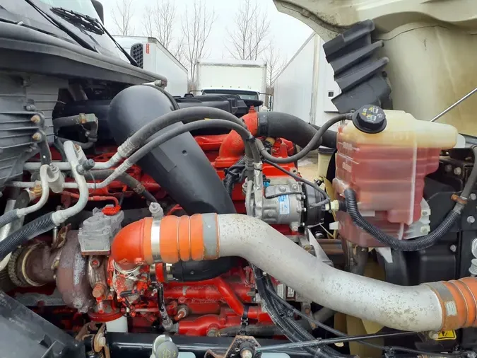 2020 NAVISTAR INTERNATIONAL LT625 SLPR CAB