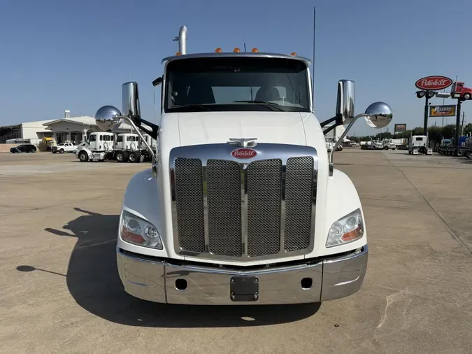 2022 Peterbilt 579