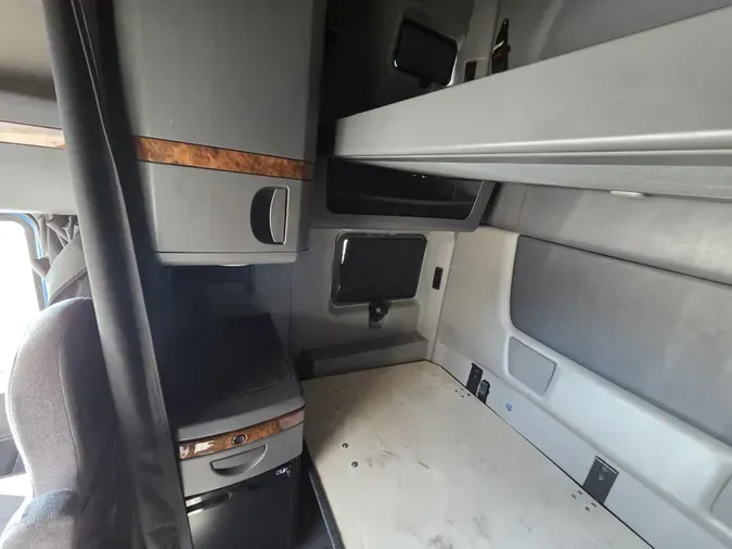 2022 International LT6256b7cd9b28c1dd8ab9da126f4f1c10701