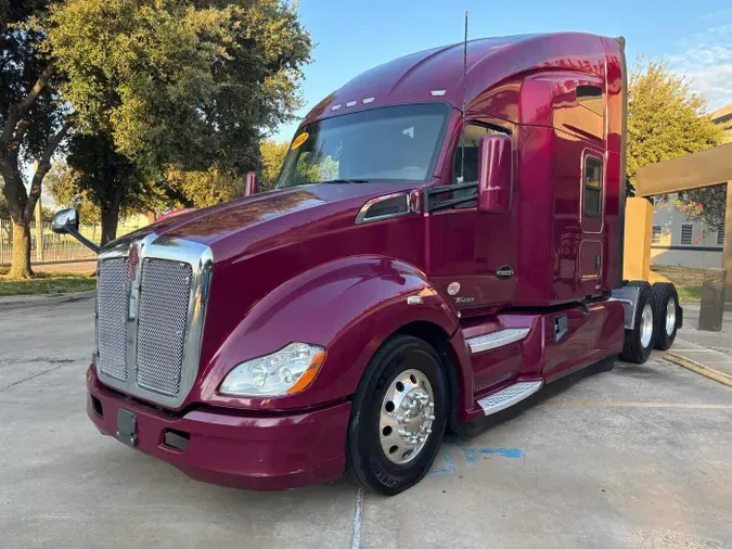 2022 Kenworth T680