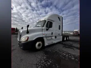2020 FREIGHTLINER/MERCEDES CASCADIA 125