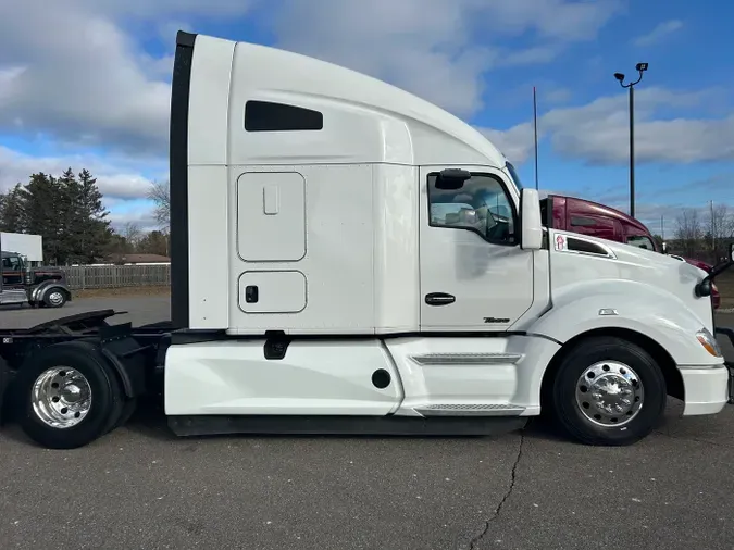 2021 Kenworth T680