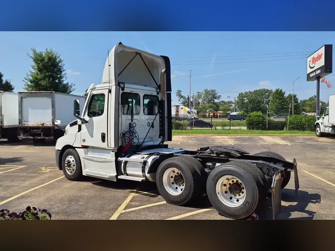 2021 FREIGHTLINER/MERCEDES NEW CASCADIA PX126646b8781aa60cebc310238330a6c13bff6