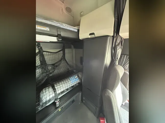 2022 Freightliner Cascadia
