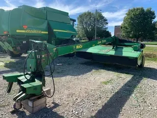 2013 John Deere 946