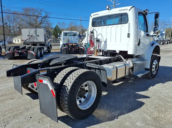 2016 FREIGHTLINER/MERCEDES M2 106