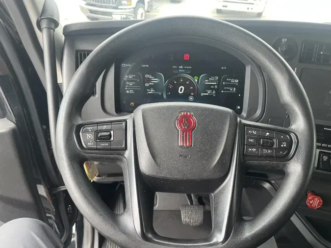 2022 Kenworth T880