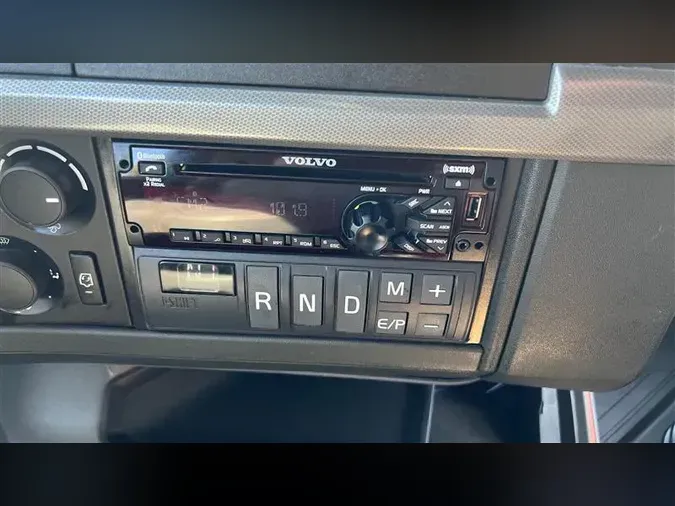 2019 VOLVO VNL8606b946cf3d6af51d2c1ff6f2fe52f8b41