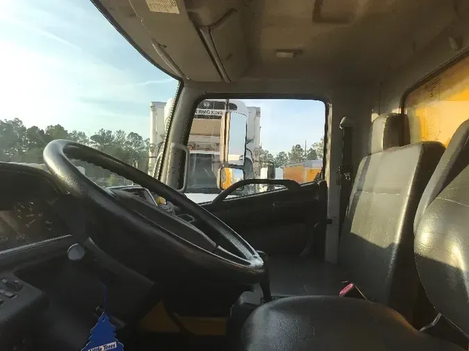 2017 HINO TRUCK 268