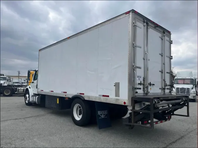 2018 FREIGHTLINER/MERCEDES M2 106