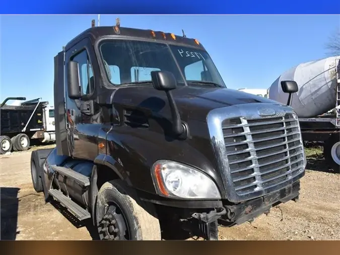 2015 FREIGHTLINER CASCADIA 1136b9fc1934635a96a235d10e46503b467