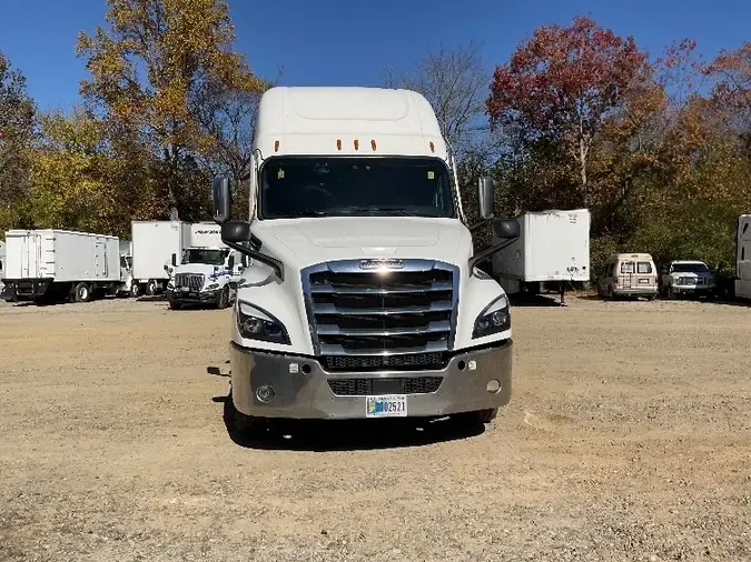 2021 Freightliner T12664ST