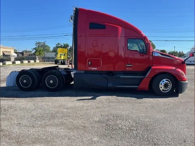 2022 Kenworth T680