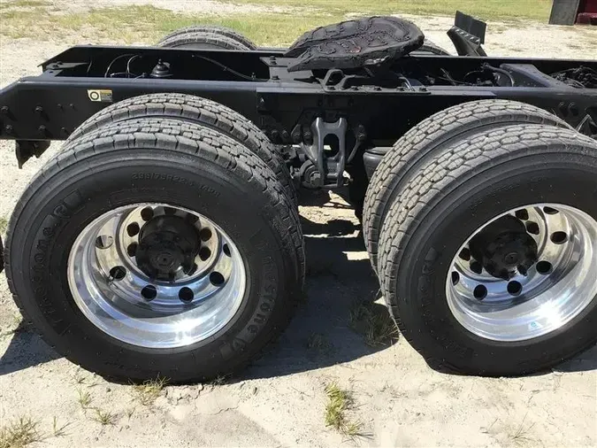 2021 KENWORTH T680