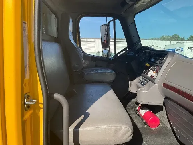 2018 Freightliner M2