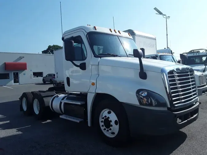 2018 FREIGHTLINER CASCADIA 125
