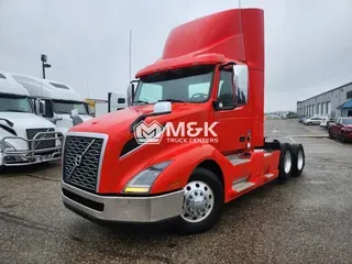 2020 VOLVO VNL62T