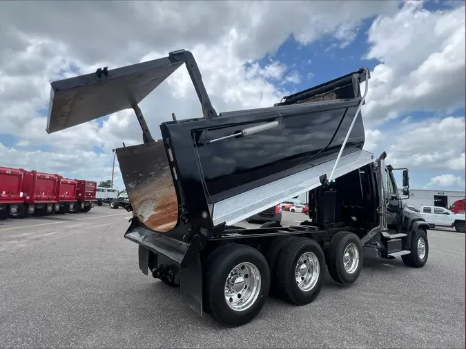 2019 Freightliner 114SD