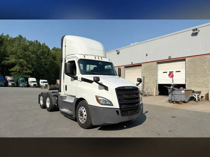 2020 Freightliner Cascadia 1266bb5571da50ecba579f9833c0a607272