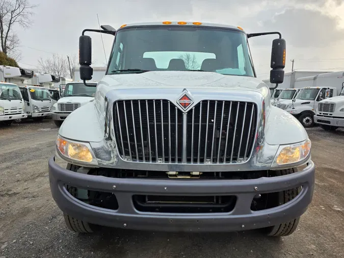 2019 NAVISTAR INTERNATIONAL 4300