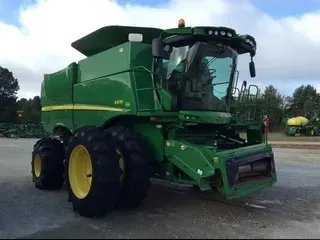 2012 John Deere S670