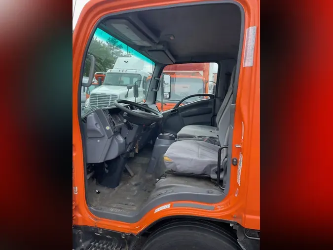 2019 ISUZU NQR