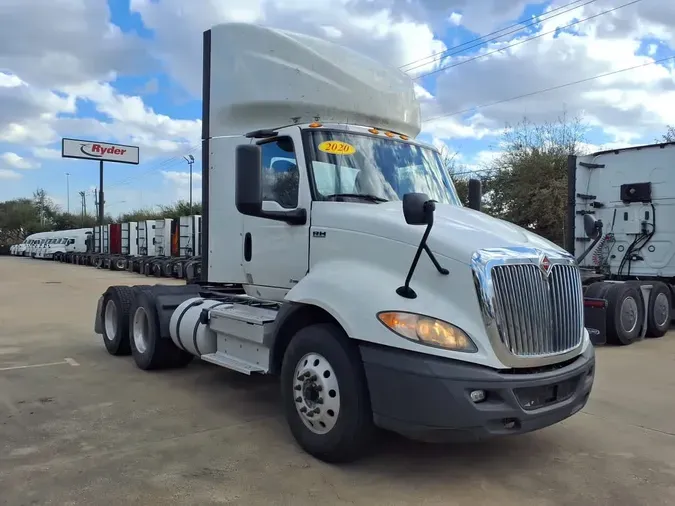 2020 NAVISTAR INTERNATIONAL RH613 DAYCAB T/A