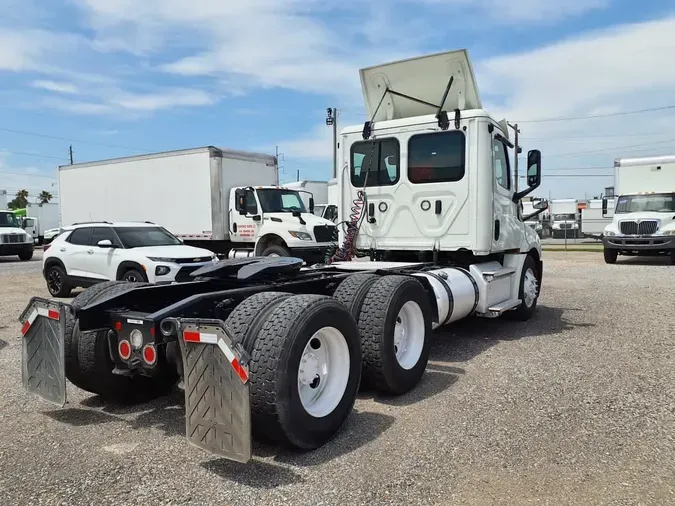 2020 FREIGHTLINER NEW CASCADIA PX12664