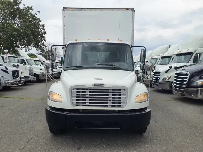 2016 FREIGHTLINER M2 106