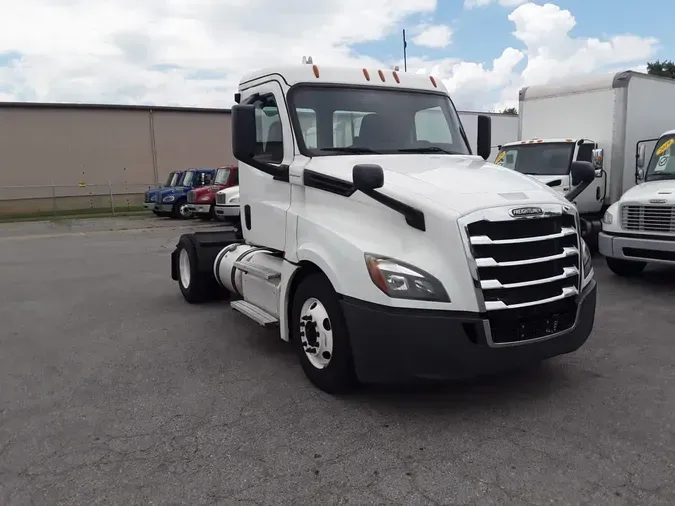 2020 FREIGHTLINER/MERCEDES NEW CASCADIA 1266bbd10641dd8a5effdfe39c60c0fcca4