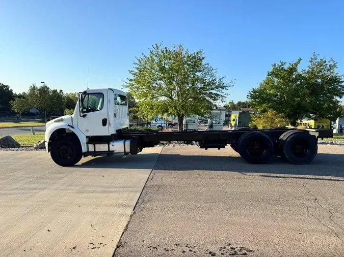 2020 Freightliner Business Class M2 112