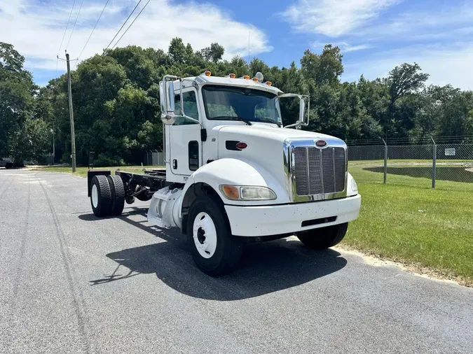 2018 Peterbilt 337