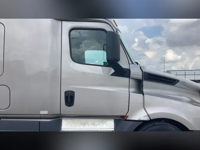 2020 Freightliner Cascadia