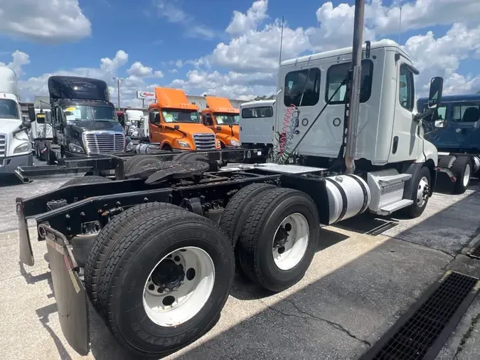2020 FREIGHTLINER NEW CASCADIA PX12664