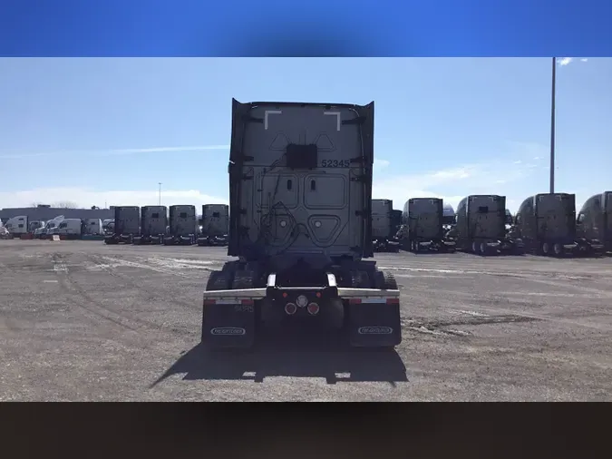 2022 Freightliner Cascadia 126