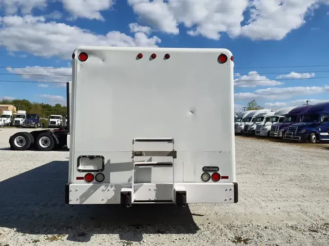 2018 FREIGHTLINER/MERCEDES M2 106