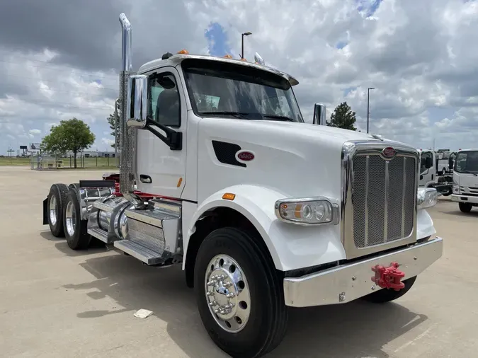 2021 Peterbilt 567