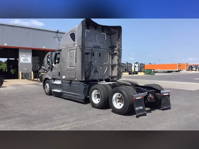2025 Freightliner Cascadia 126