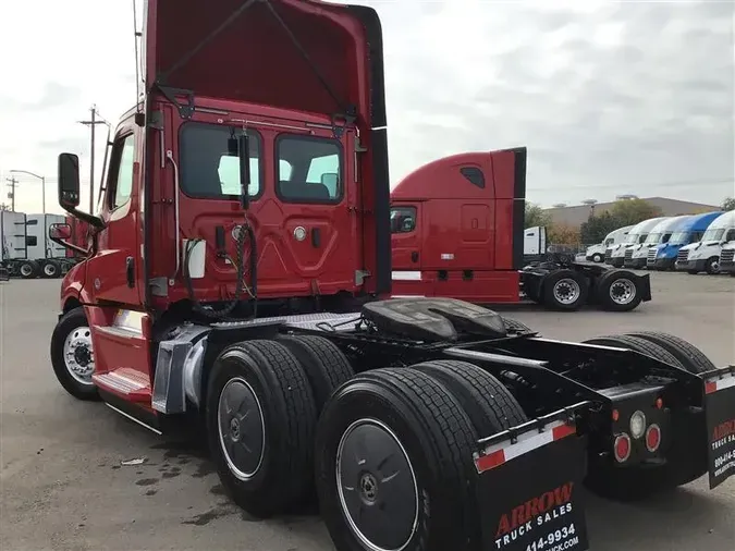 2021 FREIGHTLINER CA126