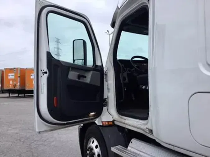 2019 Freightliner Cascadia