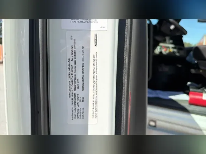 2021 Freightliner Cascadia 126