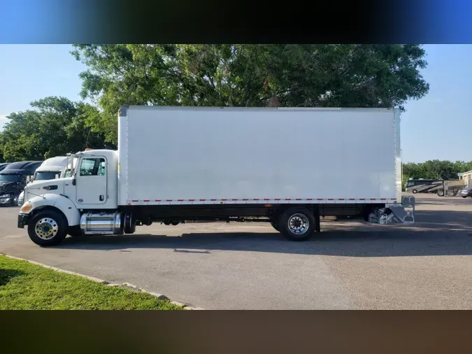 2020 Peterbilt 337
