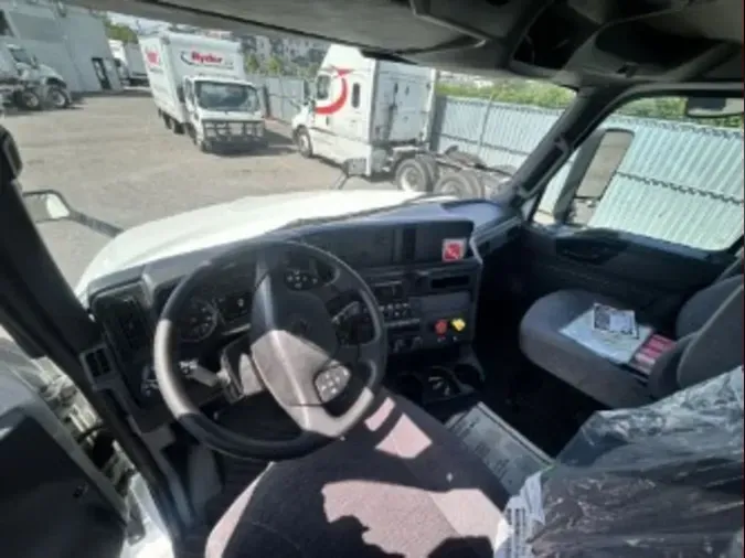 2019 NAVISTAR INTERNATIONAL LT625 DAYCAB T/A