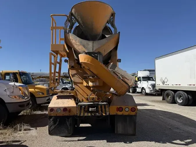 2015 VOLVO VHD64F200