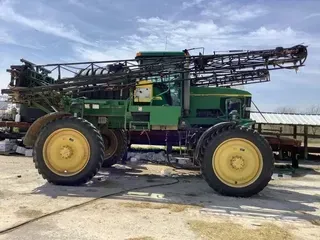 2001 John Deere 4710