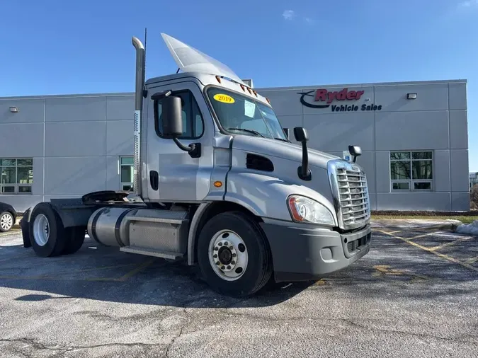 2019 FREIGHTLINER/MERCEDES CASCADIA 113