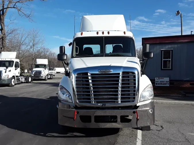 2018 FREIGHTLINER/MERCEDES CASCADIA 125